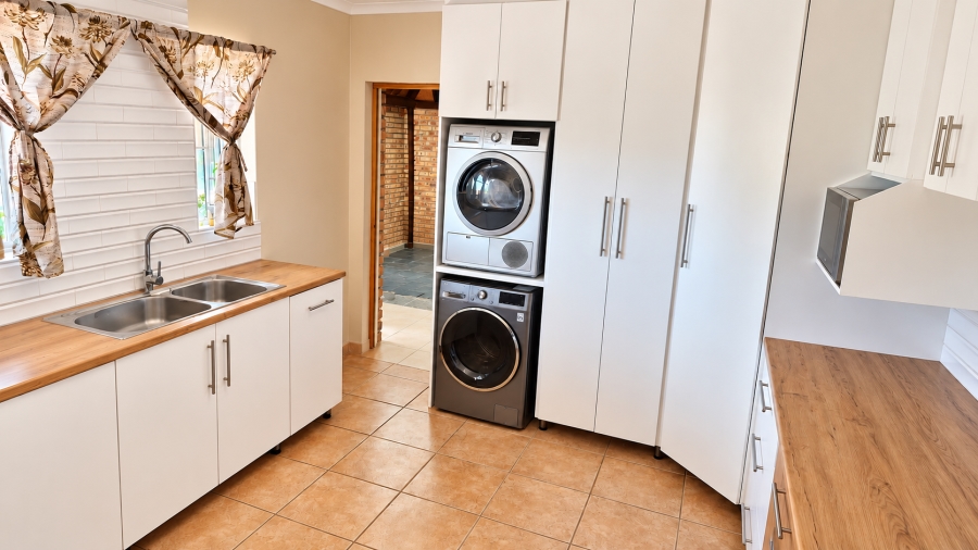 4 Bedroom Property for Sale in Doringkruin North West